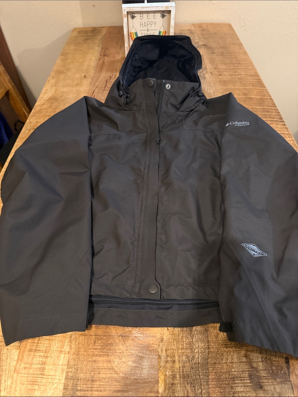 Columbia Black Women’s Waterproof Hooded Raincoat